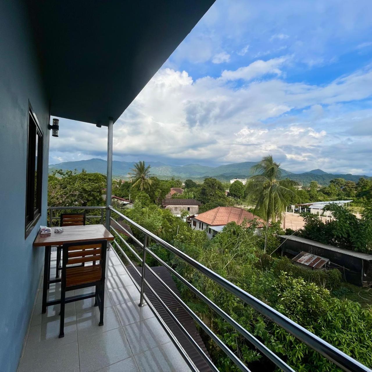 Smile Guesthouse Vangvieng Vang Vieng Buitenkant foto