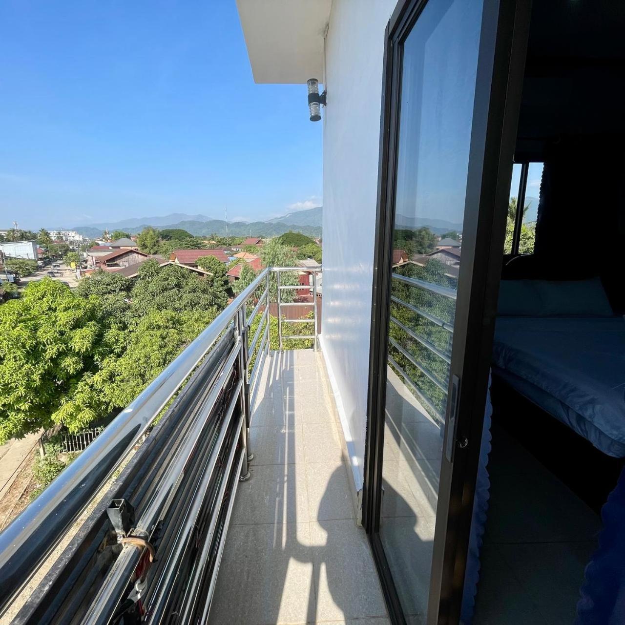 Smile Guesthouse Vangvieng Vang Vieng Buitenkant foto