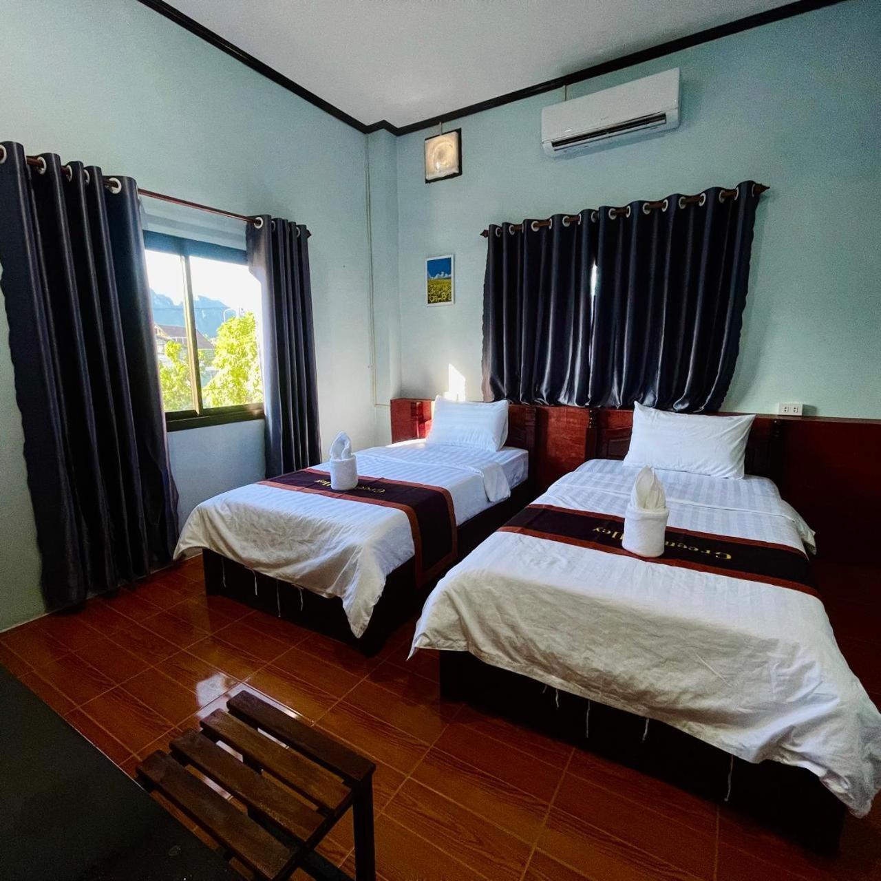 Smile Guesthouse Vangvieng Vang Vieng Buitenkant foto