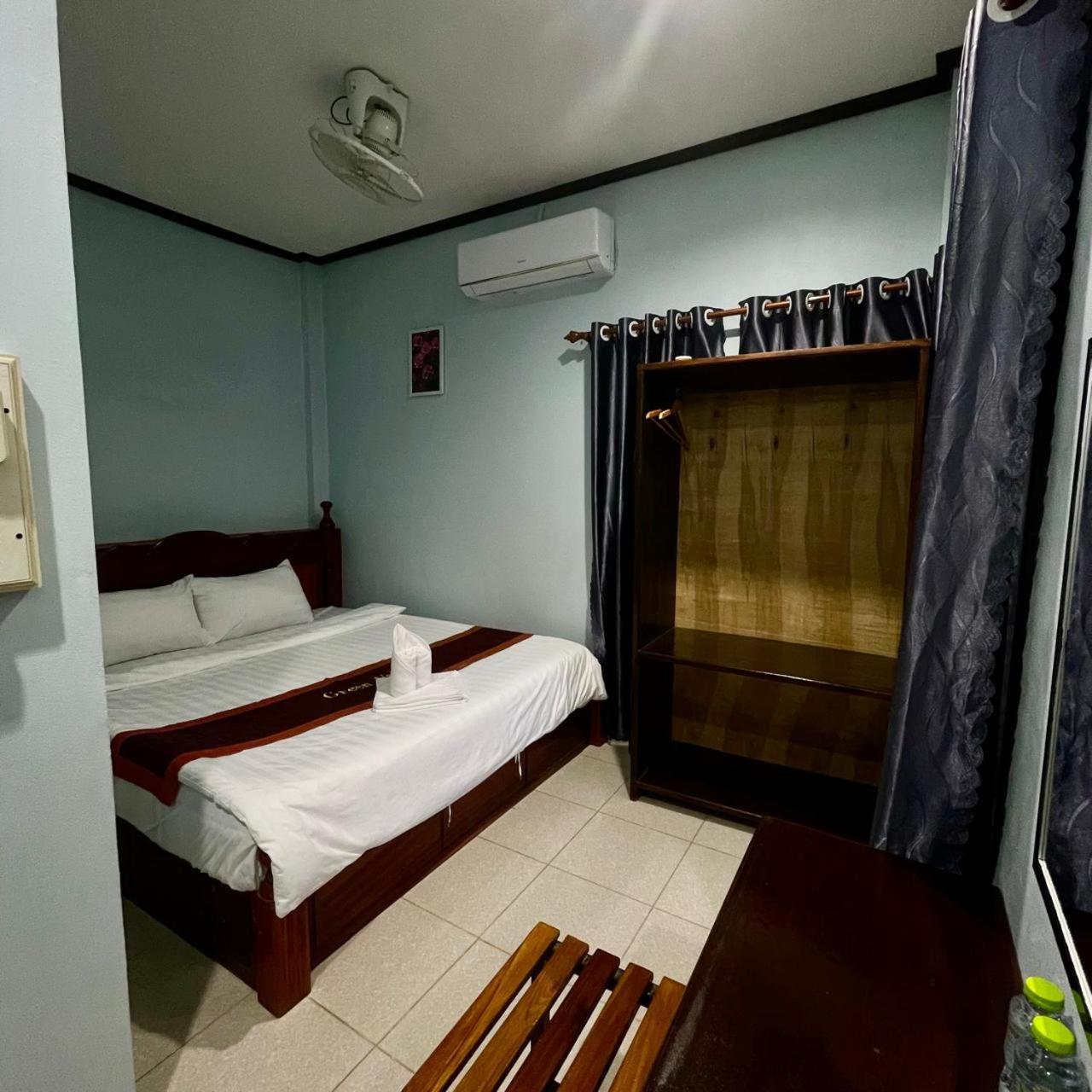 Smile Guesthouse Vangvieng Vang Vieng Buitenkant foto